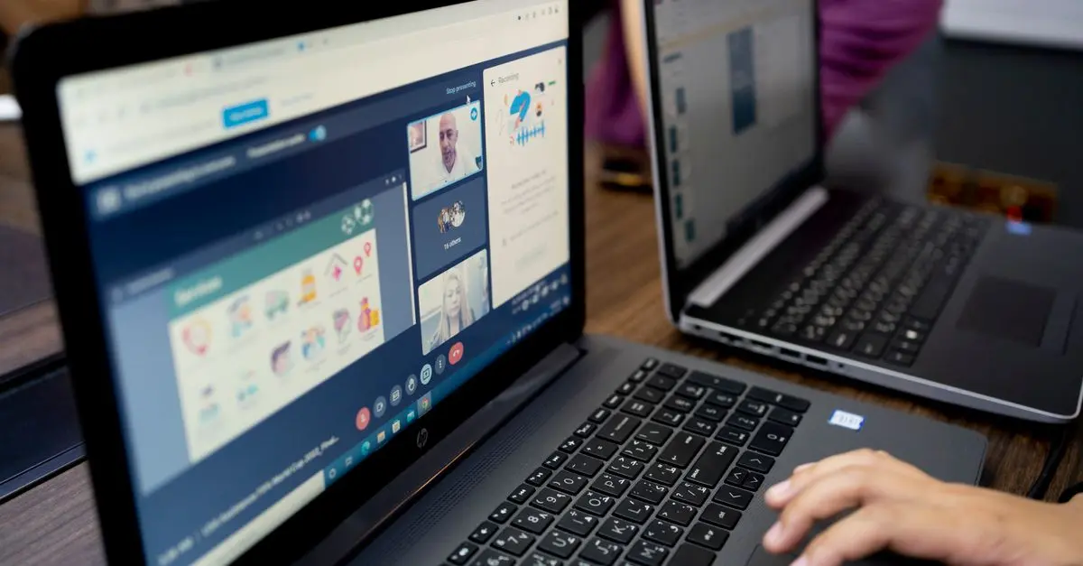 Cómo la Innovación Digital Está Transformando el Sector Empresarial en España